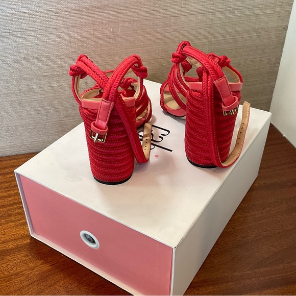 Cabi Tip Toe Sandal - Picture 9 of 14